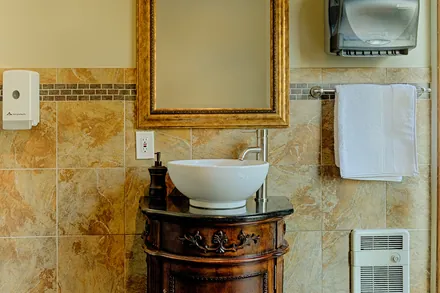 Guest bathroom — 19860 15th Ave NW, Shoreline