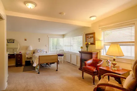 Bedroom 1 suite — 19860 15th Ave NW, Shoreline