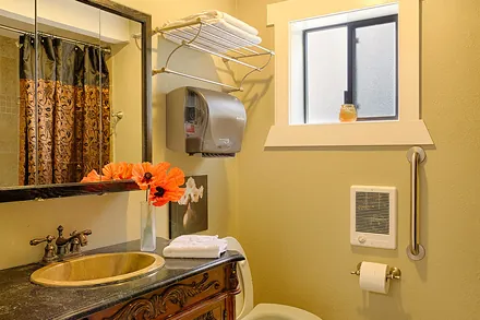 Shared bathroom 2 — 19860 15th Ave NW, Shoreline