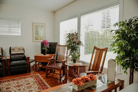 Private seating area — 1435 NW 188th St, Shoreline