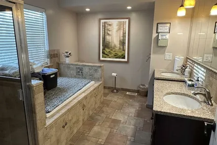 Bedroom 4 suite private bath — 14028 19th Ave NE, Seattle